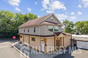 476 Bloy St, Hillside, NJ 07205 - Photo 1