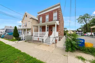 724 Charles St, Perth Amboy, NJ 08861 - Photo 2