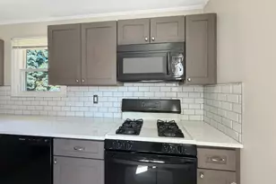19 S Van Buren Ave, Metuchen, NJ 08840 - Photo 4