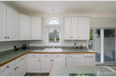 [Address not provided], Little Falls, NJ 07424 - Photo 12