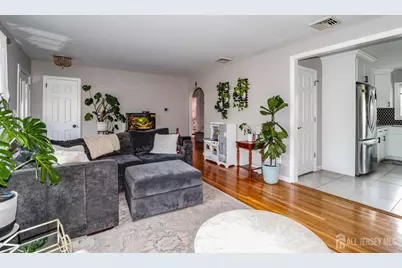 496 Outlook Avenue, Colonia, NJ 07067 - Photo 8