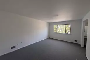 44 Davids Ct, South Brunswick Township, NJ 08810 - Photo 10