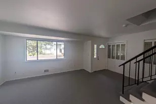 44 Davids Ct, South Brunswick Township, NJ 08810 - Photo 4