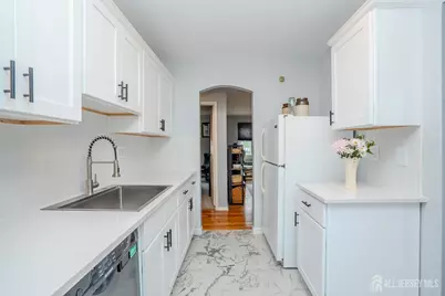 93 Fox Road #6B, Edison, NJ 08817 - Photo 2