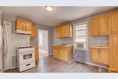 195 Pulaski Avenue, Sayreville, NJ 08872 - Photo 4