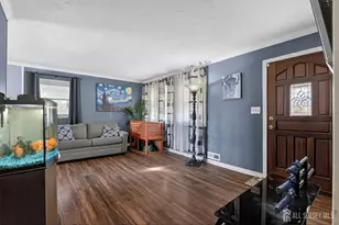 77 W Arthur Pl, Iselin, NJ 08830 - Photo 2