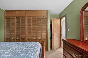 77 W Arthur Pl, Iselin, NJ 08830 - Photo 16
