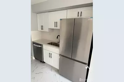1008 Hidden Village Drive, Perth Amboy, NJ 08861 - Photo 4