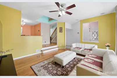 14 Linda Court, South Brunswick Township, NJ 08852 - Photo 4