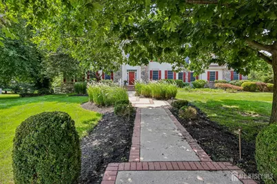 4 Goldfinch Court, Plainsboro Township, NJ 08536 - Photo 2