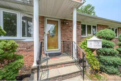 27 Fagan Place, Colonia, NJ 07067 - Photo 2