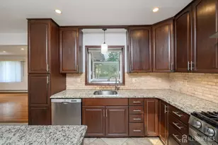 27 Fagan Pl, Colonia, NJ 07067 - Photo 10