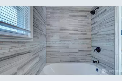 32 Embroidery Street, Sayreville, NJ 08872 - Photo 8