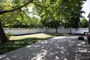 26 Inglewood Ln, Aberdeen Township, NJ 07747 - Photo 24
