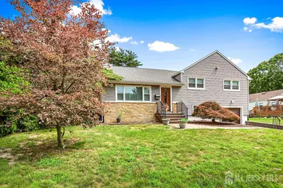 4 Lynbrook Place, East Brunswick Township, NJ 08816 - Photo 2