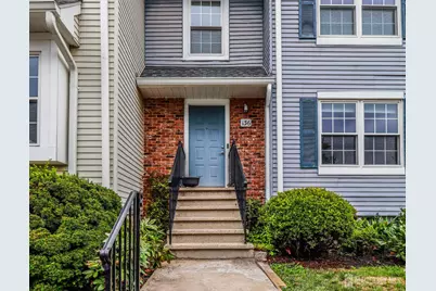 136 Coburn Lane, Franklin Township, NJ 08873 - Photo 4