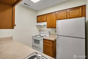 1907 Ravens Crest Dr, Plainsboro Township, NJ 08536 - Photo 22