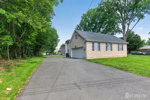 1270 Sioux Rd, North Brunswick Township, NJ 08902 - Photo 38