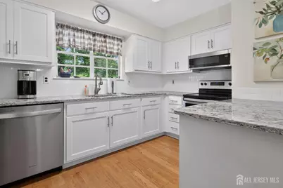 1270 Sioux Road, North Brunswick Township, NJ 08902 - Photo 10