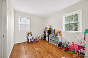 16 Mercury Cir, Old Bridge Township, NJ 08879 - Photo 20