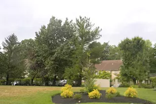 2706 Commons at Kingswood Dr, East Brunswick Township, NJ 08816 - Photo 20
