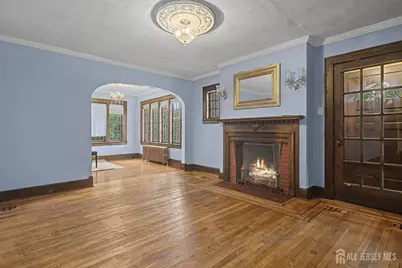 21 Elm Place, Milltown, NJ 08850 - Photo 2
