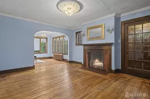 21 Elm Pl, Milltown, NJ 08850 - Photo 2