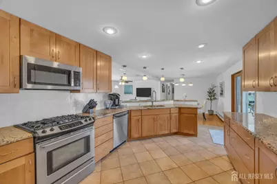 71 Pine Street, Spotswood, NJ 08884 - Photo 12