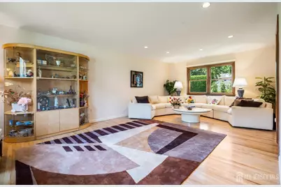 5 Sussex Road, East Brunswick Township, NJ 08816 - Photo 4