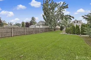 18 Tappen St, Avenel, NJ 07001 - Photo 36