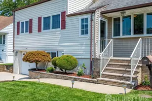 40 Concannon Dr, Fords, NJ 08863 - Photo 4