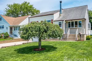 40 Concannon Dr, Fords, NJ 08863 - Photo 2
