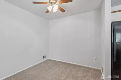 11 Crop Court, Tinton Falls, NJ 07753 - Photo 6