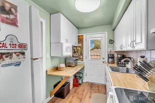 686 Colgate Ave, Perth Amboy, NJ 08861 - Photo 16
