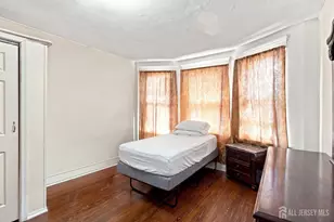 128 Lewis St, Perth Amboy, NJ 08861 - Photo 10