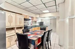 128 Lewis St, Perth Amboy, NJ 08861 - Photo 28