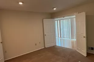 142 Wycoff Way W, East Brunswick Township, NJ 08816 - Photo 20
