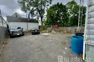 50 Harvey St, New Brunswick, NJ 08901 - Photo 2