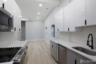 365 George Street #2, New Brunswick, NJ 08901 - Photo 6