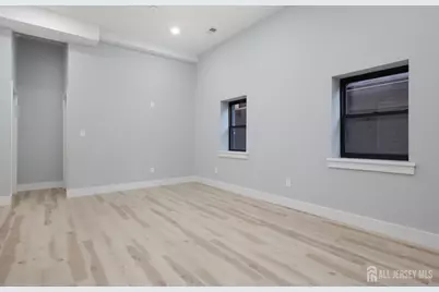 365 George Street #2, New Brunswick, NJ 08901 - Photo 8
