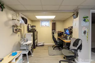 73 Nichol Ave, New Brunswick, NJ 08901 - Photo 12