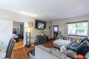 73 Nichol Ave, New Brunswick, NJ 08901 - Photo 2