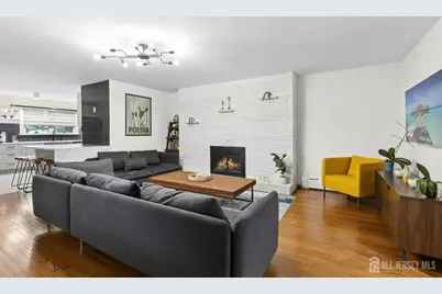 125 W Minna Avenue, Avenel, NJ 07001 - Photo 4