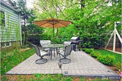 346 Walnut Street, Dunellen, NJ 08812 - Photo 32