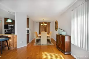 124 Park Gate Dr, Edison, NJ 08820 - Photo 8