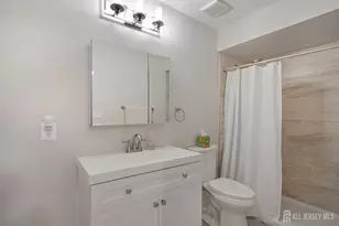 124 Park Gate Dr, Edison, NJ 08820 - Photo 24