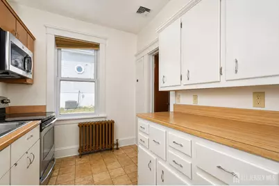 357 Portia Street, South Amboy, NJ 08879 - Photo 18