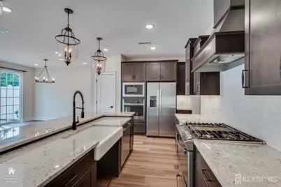 30 Depot Way, Dunellen, NJ 08812 - Photo 12