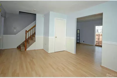 48 Astor Court, Sayreville, NJ 08872 - Photo 4