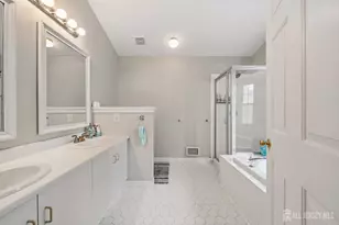 301 Pheasant Run, South Brunswick Township, NJ 08852 - Photo 6